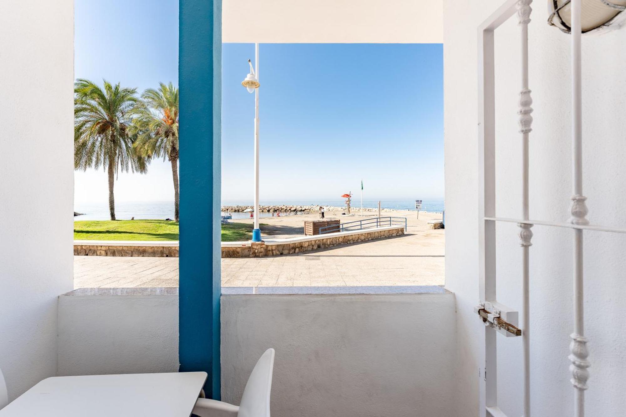 Апартаменти A La Orilla Del Mar, Pedregalejo Рінкон-де-ла-Вікторія Екстер'єр фото